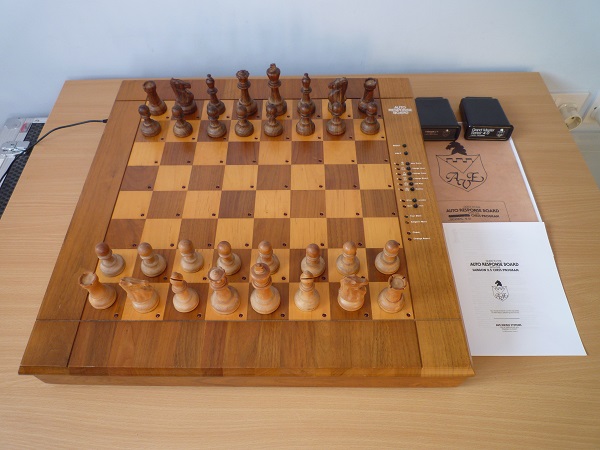 Auto Response Board 1 15 x 15