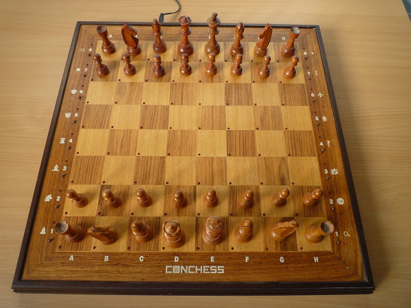 Conchess Monarch  3 15 x 15