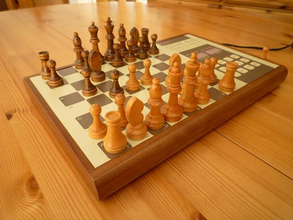 Fidelity Chess Challenger  4 15 x 15