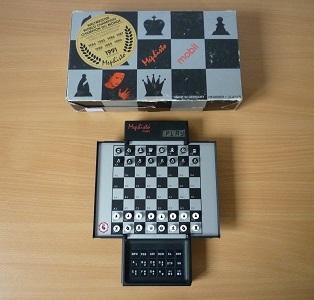 Mephisto Mobil Board 1 10 x 11