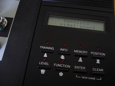 Mephisto Nigel Short  3  15 x 16