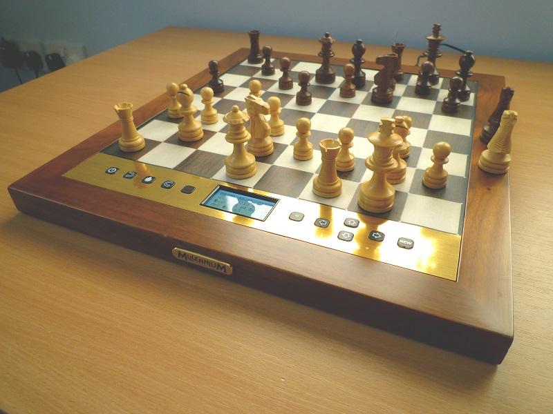 The King Performance Chess Computer