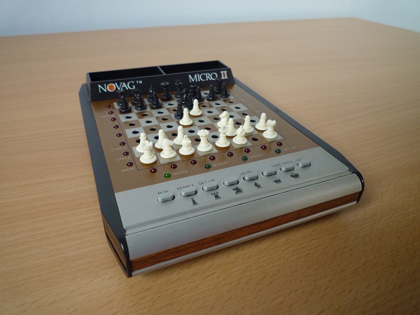 Novag Micro II  2 15 x 15